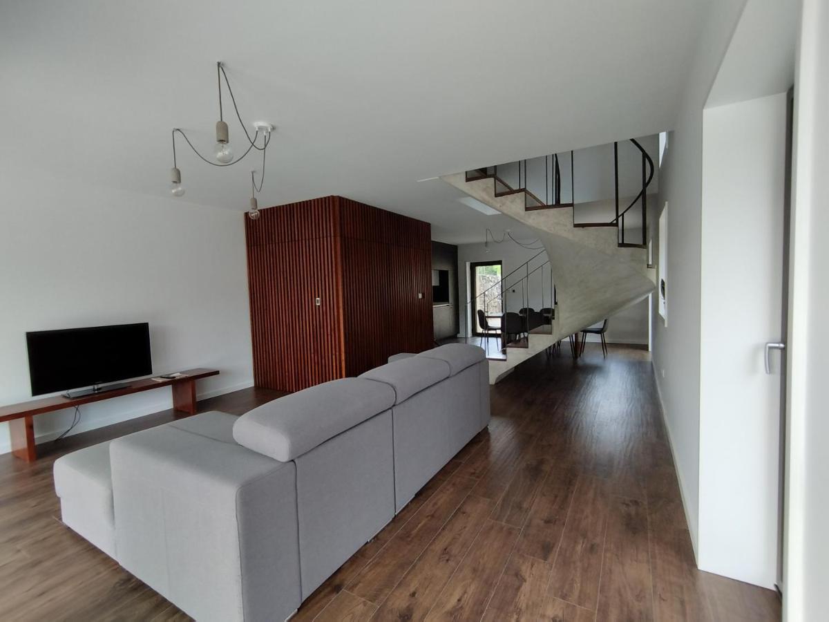 Вилла Box House Паредиш-ди-Кора Экстерьер фото